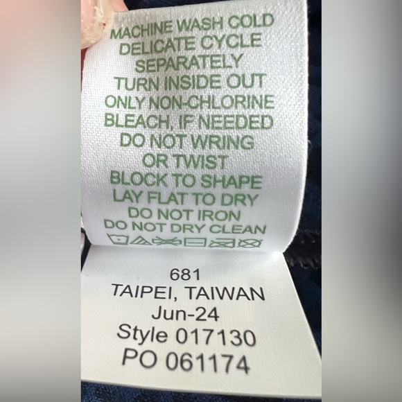 Lilly Pulitzer UPF 50+ Luxletic Sur Mer Half Zip Sunguard Pullover NWT Size XL - Picture 5 of 7